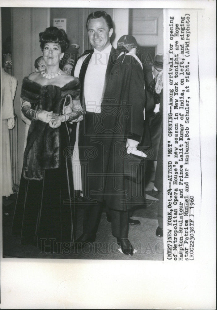 1960 Press Photo Metropolitan Opera House Hope Hampton Brulatour &amp; Prince Lalit - Historic Images