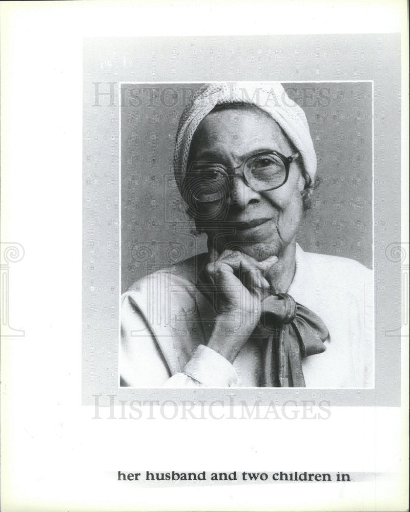 1988 Press Photo Elma E. Stuckey United States Chicago Illinois Poet - Historic Images