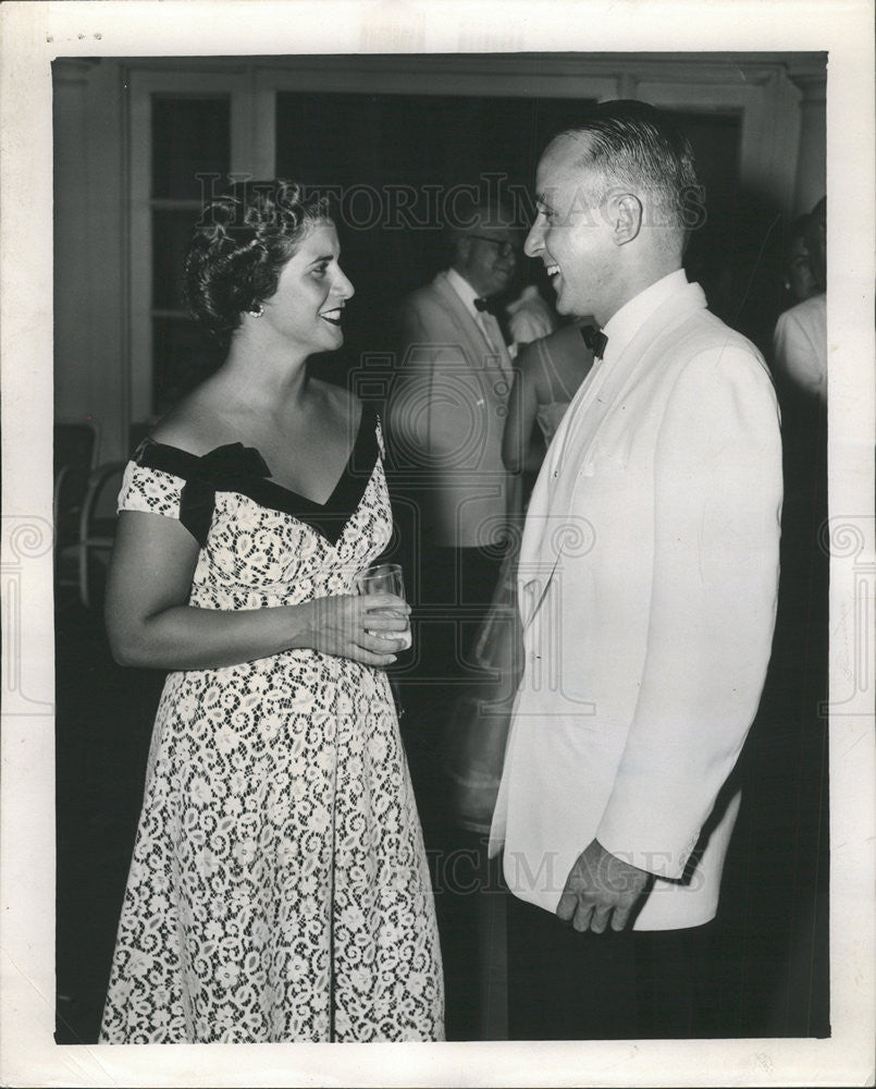 1960 Press Photo Mrs. Warren McPherson former student girls&#39; prep school - Historic Images