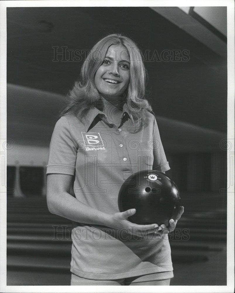 1972 Press Photo BOWLER DIANE MC MULLEN - Historic Images