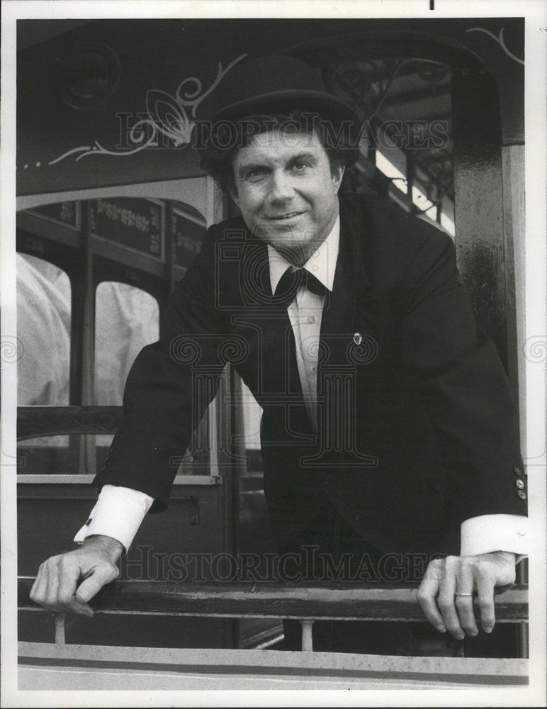 1974 Press Photo Cliff Robertson A Tree Grows in Brooklyn - Historic Images