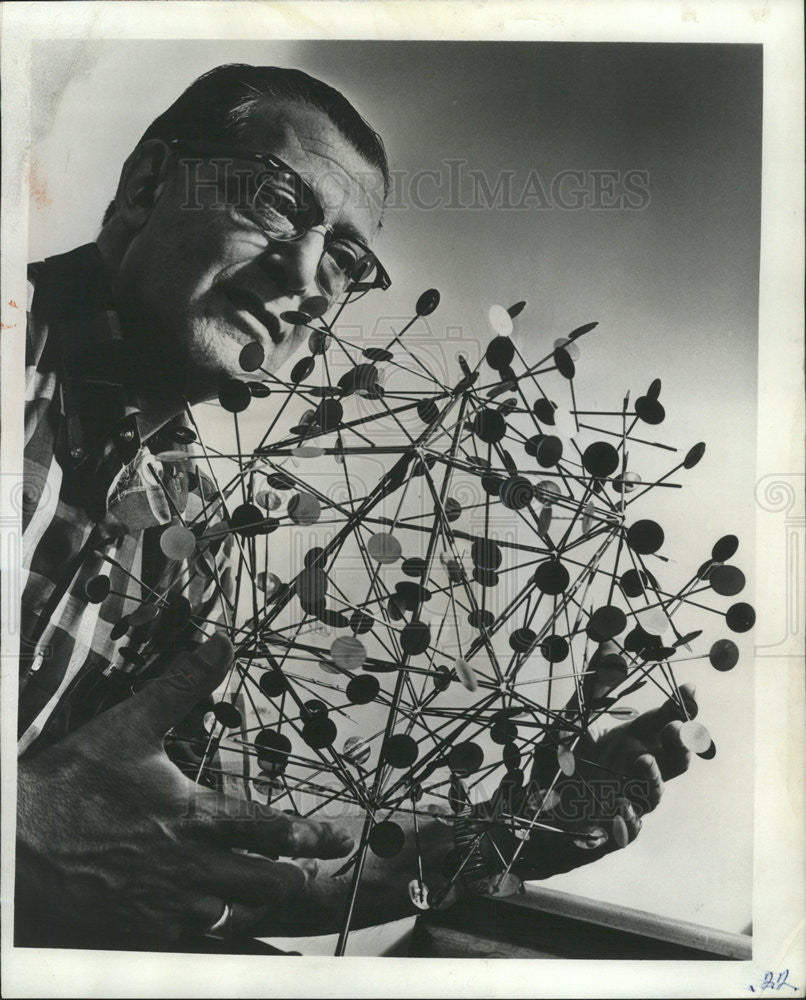 1966 Press Photo Richard E. Lassar, Reg. Dir. of Small Business Administration - Historic Images