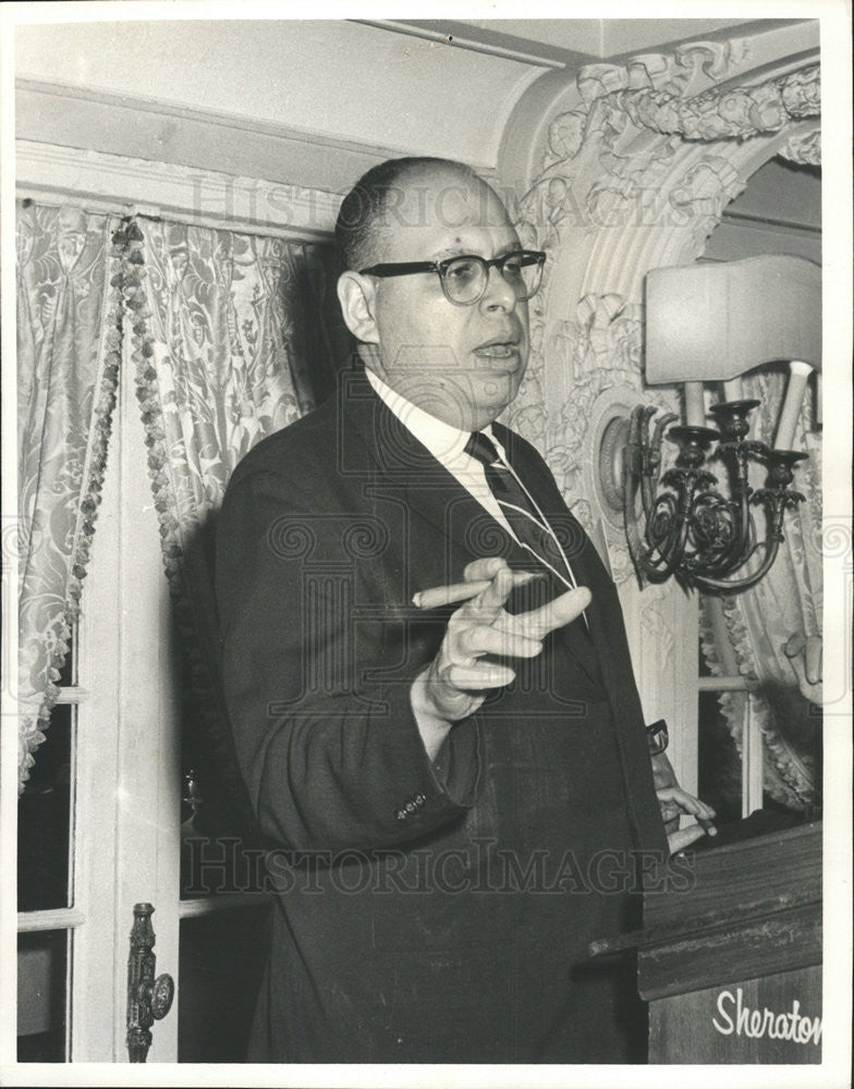 1963 Press Photo VICTOR LASKY COLUMNIST UNITED STATES - Historic Images