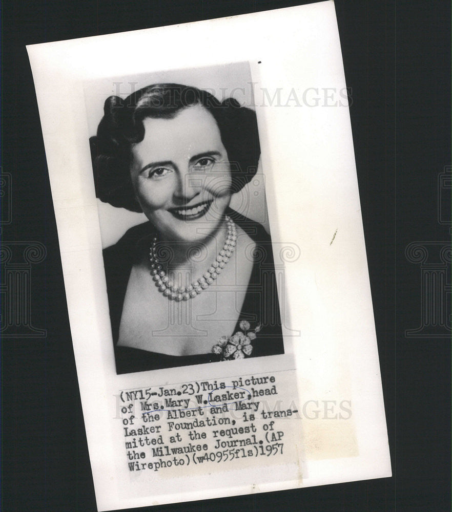 1957 Press Photo Mary W. Lasker Head Of Albert And Mary Lasker Foundation - Historic Images