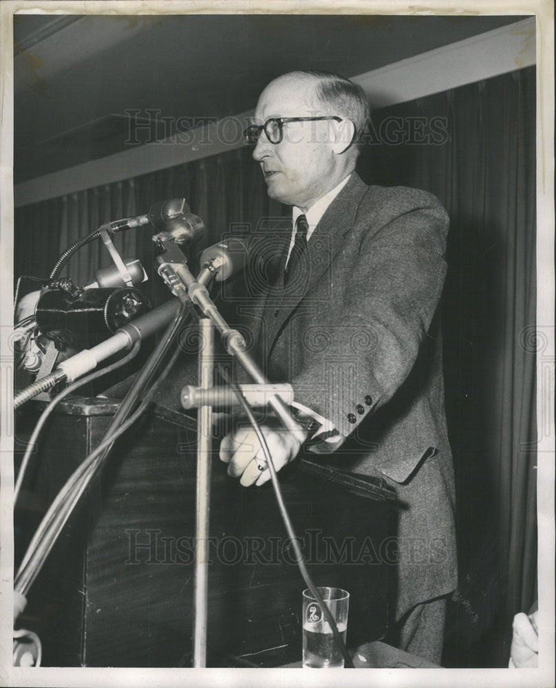 1952 Press Photo Guy Reed president Chicago Association Commerce Industry - Historic Images