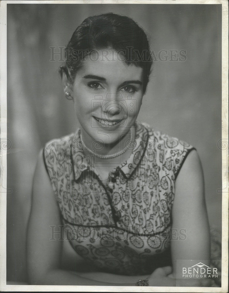 1951 Press Photo Maggie McNamara stage actress The Moon is Blue - Historic Images