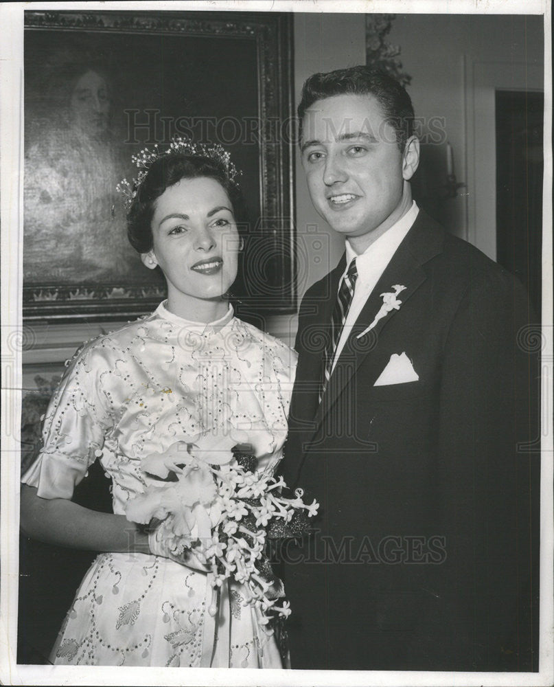 1954 Press Photo Mr. Mrs. Ralph M. Roscher Jr. - Historic Images