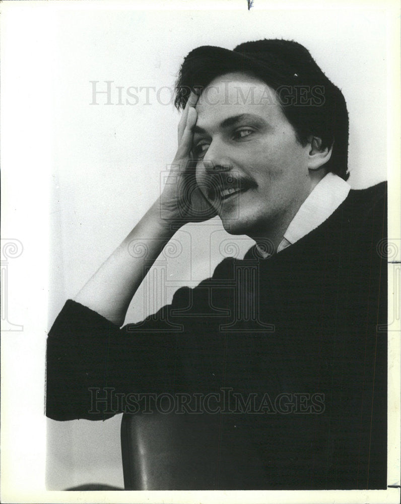 1985 Press Photo Playwright John Reeger - Historic Images