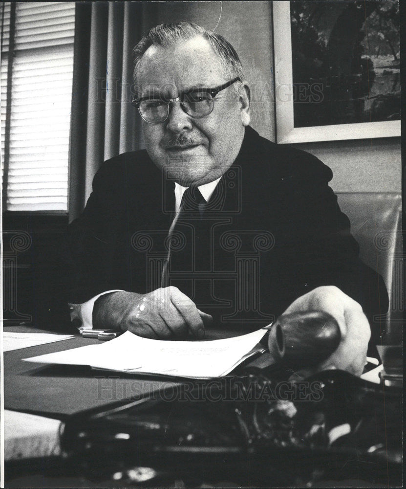 1965 Press Photo Howard E. Reeder - Historic Images