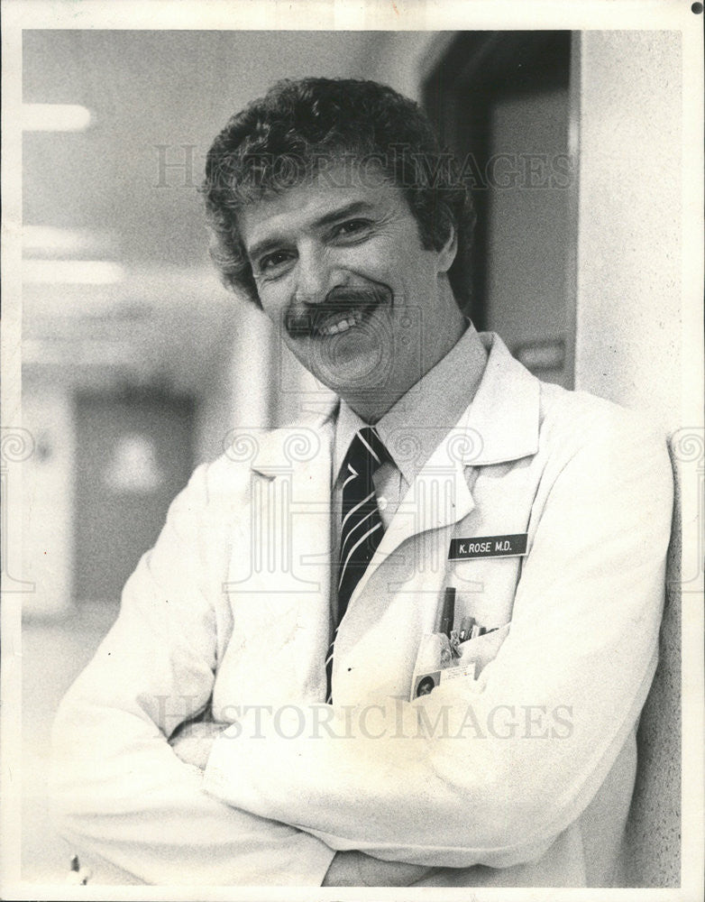 1981 Press Photo Robert Reed Nurse - Historic Images