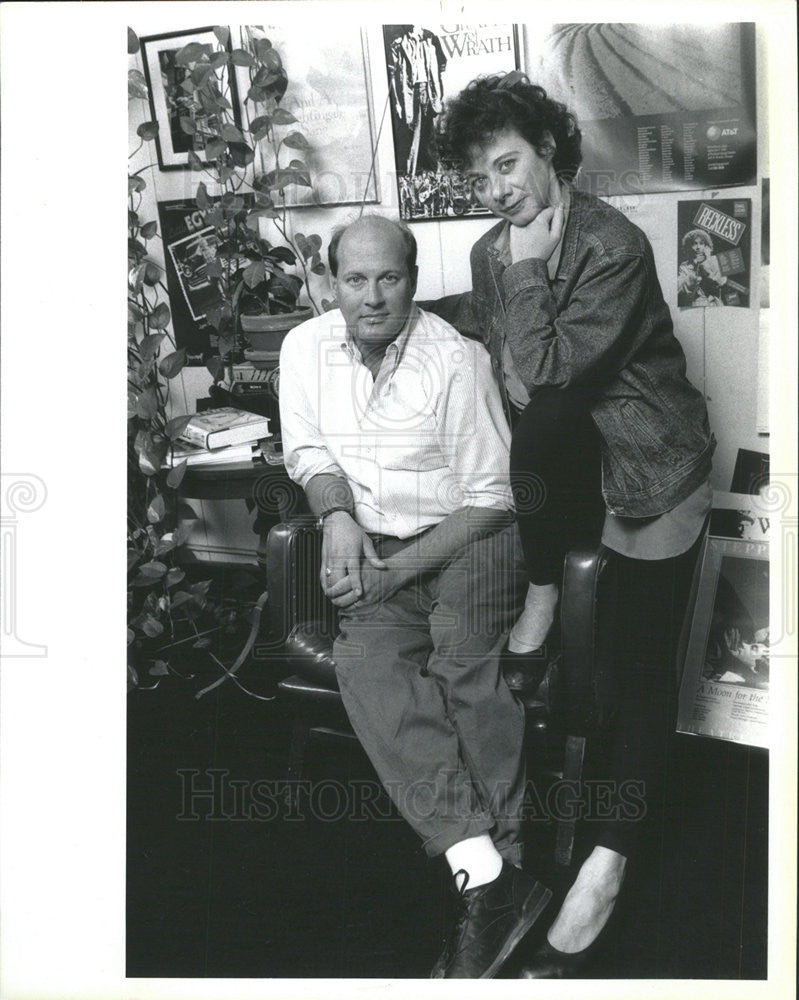 1990 Press Photo Actress Rondi Reed With Husband Steve Eich Steppenwolf Theater - Historic Images