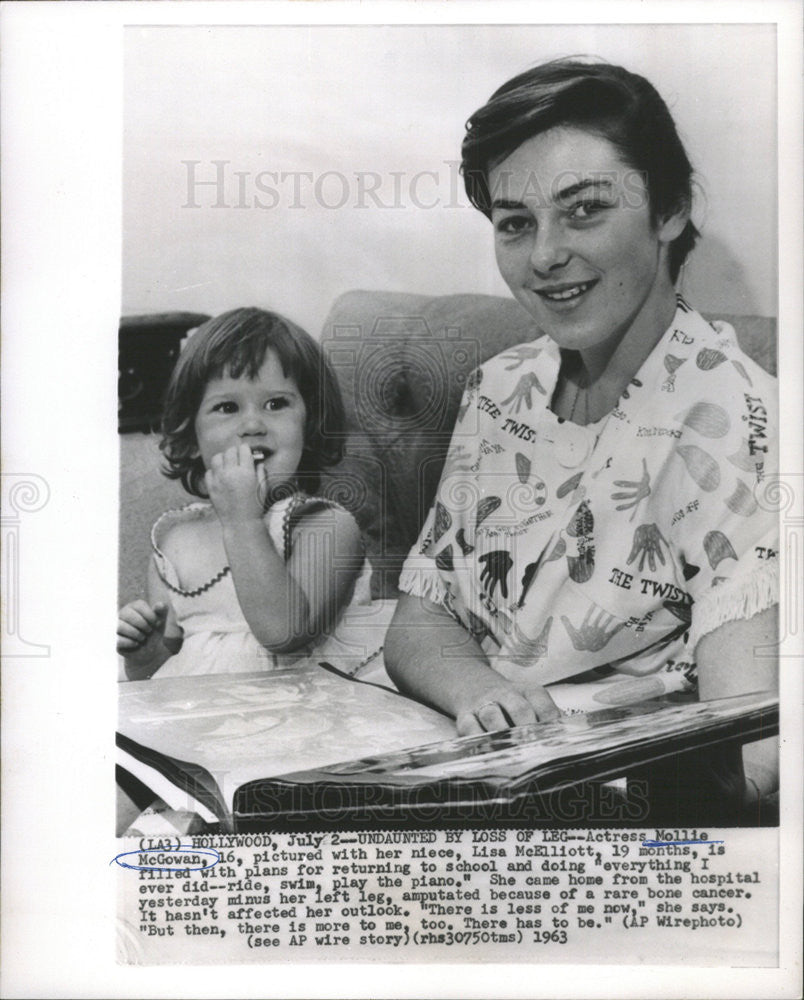 1963 Press Photo Actress Mollie McGowan niece Lisa McElliott - Historic Images