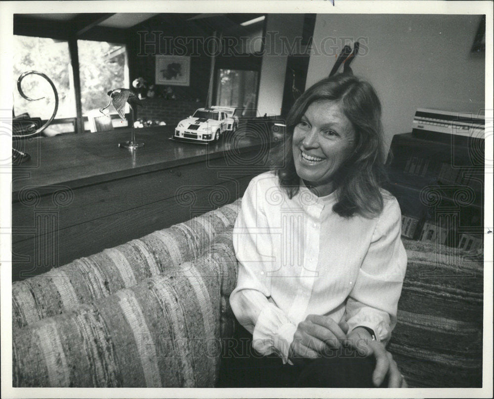 Press Photo Nancy Hoover part of a financial ponzi scheme - Historic Images