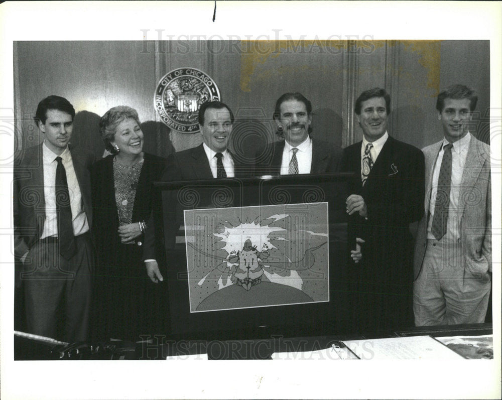 1989 Press Photo Artist Peter Maz and his painting &quot;Seeing the Light&quot; - Historic Images