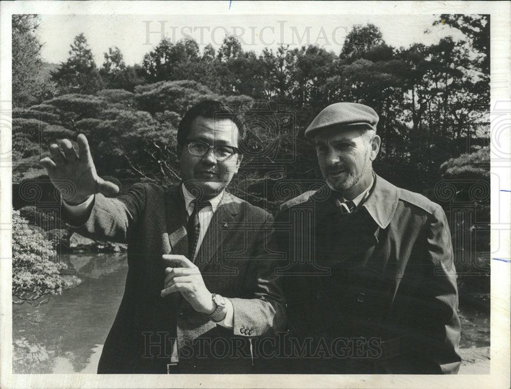 1970 Press Photo Wealthy Japanese Businessman Konosuke Matsushita With Producer - Historic Images