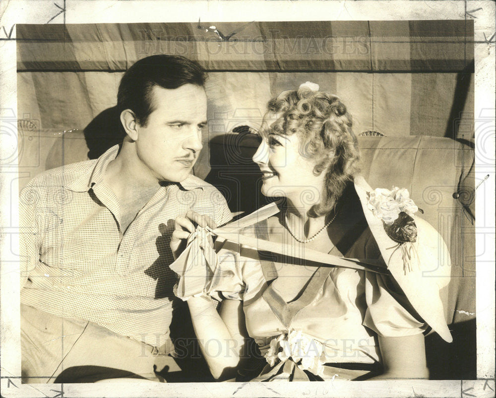 1936 Press Photo Dorothy Page and John Mather Radio - Historic Images
