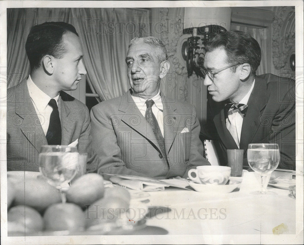 1953 Press Photo Editor Norman Cousins Producer Arthur Mayer John Barlow Martin - Historic Images