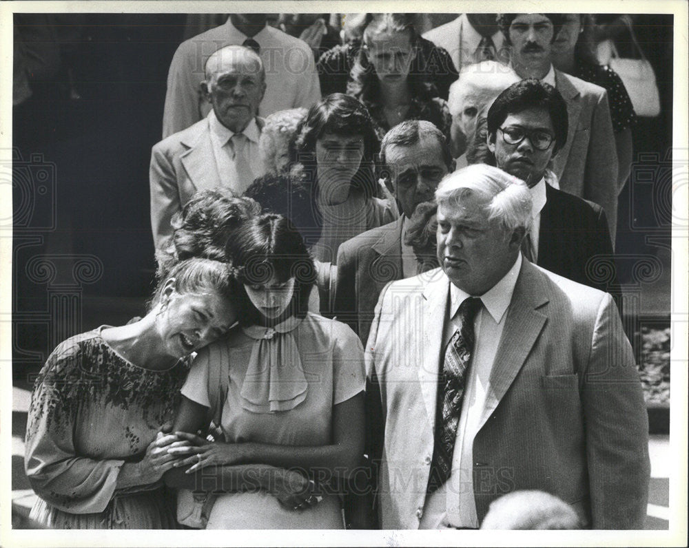 1983 Press Photo Mom Dad Daughter-Slain Will County Deputy Shrff Steven Mayer - Historic Images