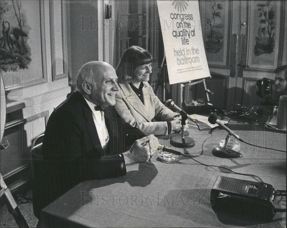 1973 Press Photo Authors Virginia Johnson William Masters - Historic Images