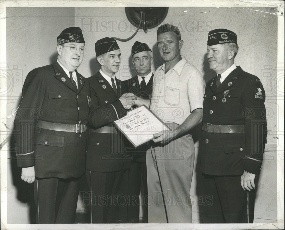 1942 Press Photo Joseph F. Morris presented with a plaque for auxilery police - Historic Images