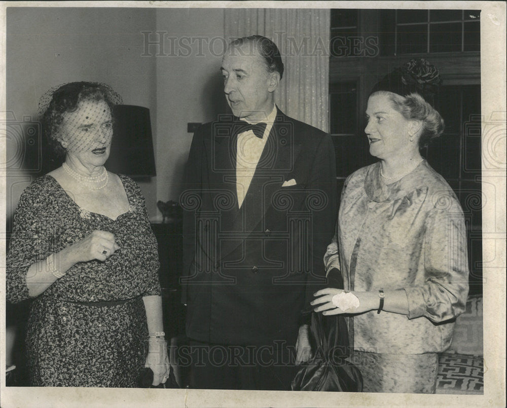 1959 Press Photo Robert White Mason Mrs Donald McPherson British consul-general - Historic Images