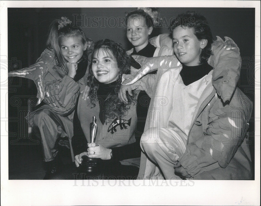 1989 Press Photo Rachel McAlper Harper College Student Children&#39;s Design Award - Historic Images