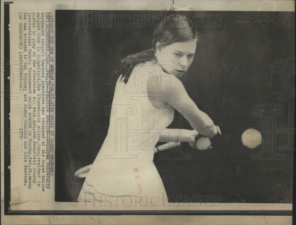 1975 Press Photo Wesleyan University Abigail Maynard at Sugar Hollow Club - Historic Images