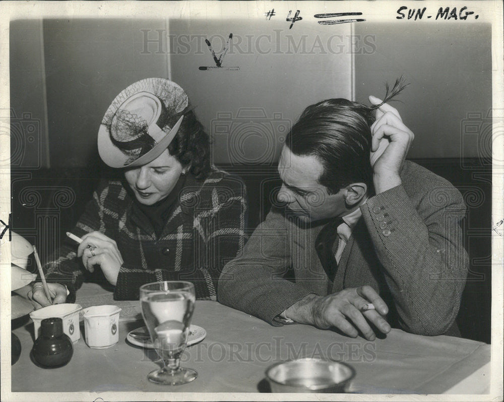 1940 Press Photo Raymond Massey,and wife - Historic Images