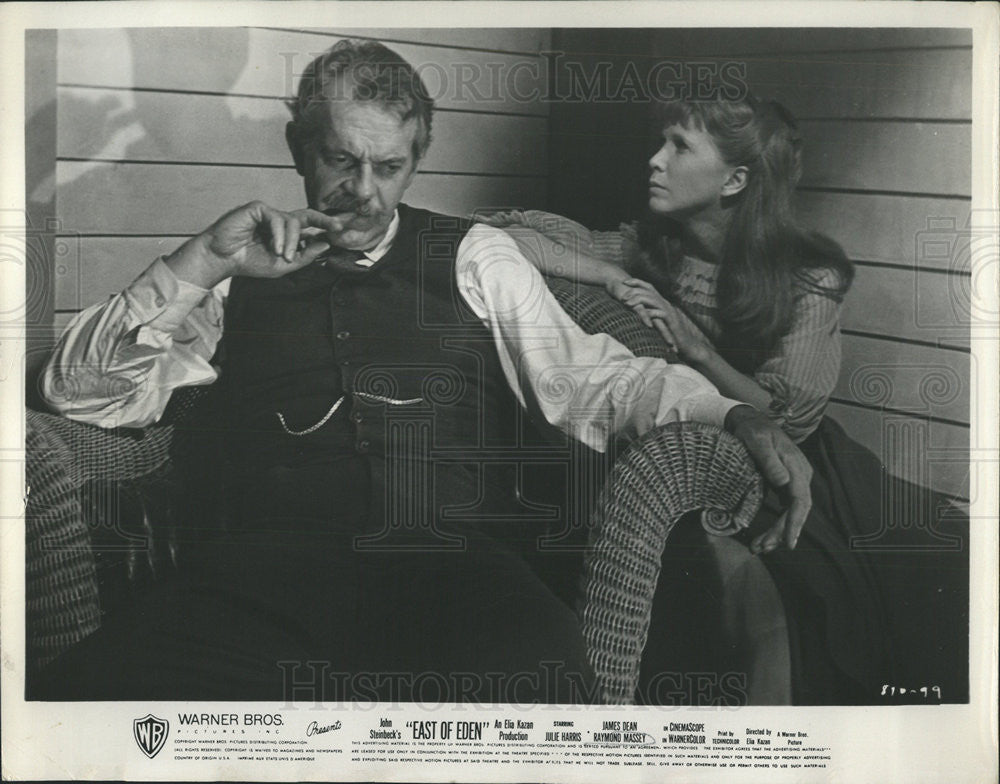 1955 Press Photo Raymond Massey Actor East of Eden - Historic Images