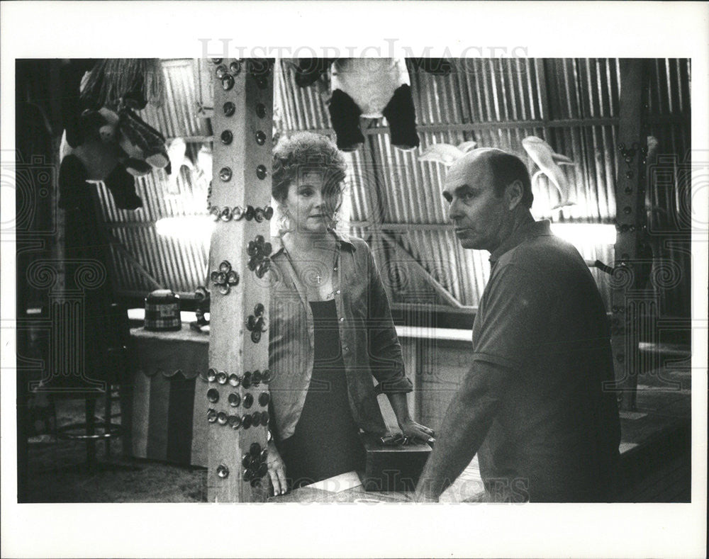 Press Photo Director Peter Masterson And Wife Carlin Glynn, Actress And Singer - Historic Images