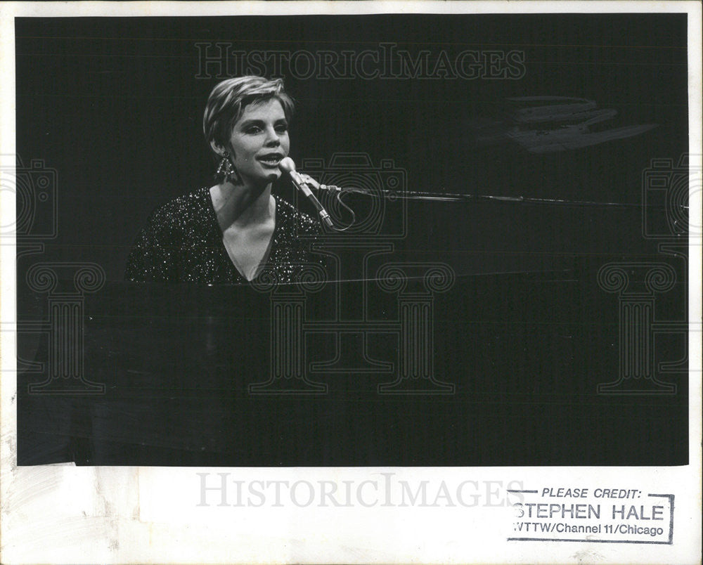 1970 Press Photo Kim Martell Vocalist Singer WTTW Chicago Festival - Historic Images