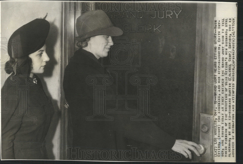 1938 Press Photo Ruth Etting Edith Snyder Myrl Alderman Shooting Gimp Snyder - Historic Images