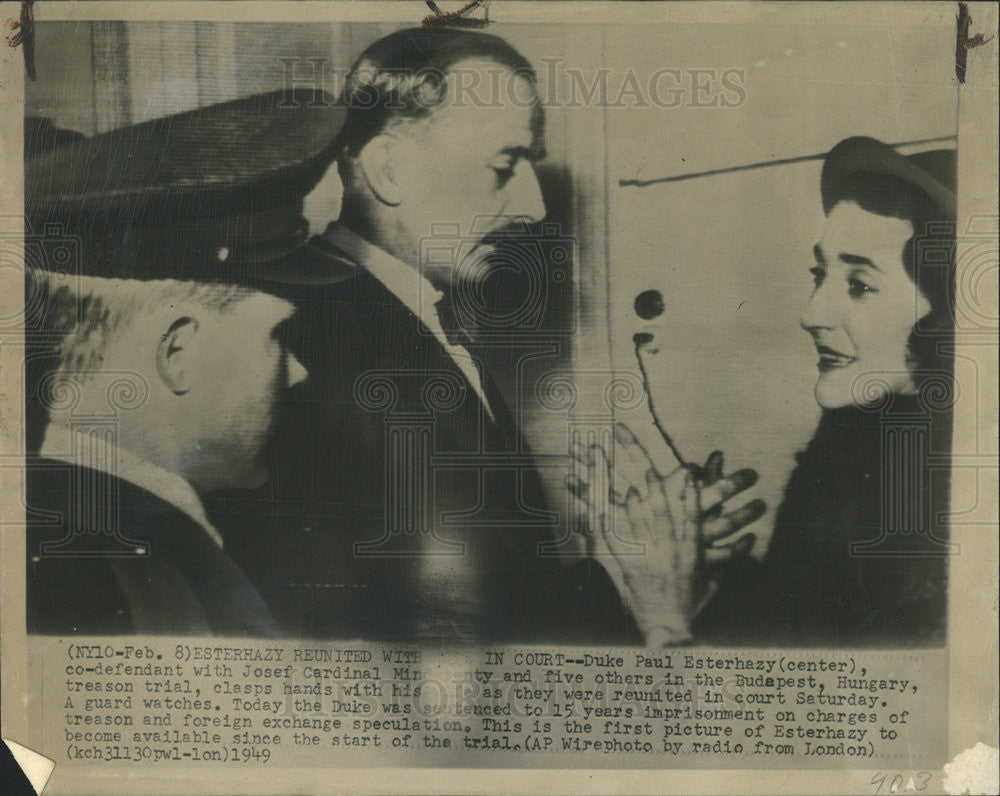 1949 Press Photo Duke Paul Esterhazy, Charged With Treason, With His Wife - Historic Images