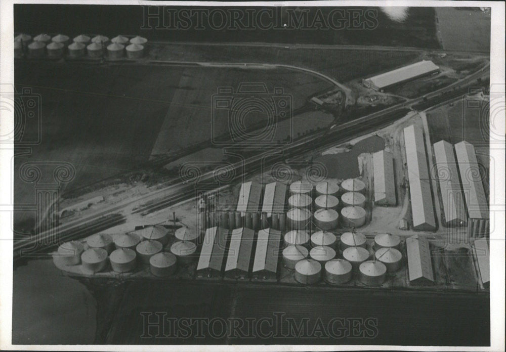 1962 Press Photo enclosed aerial view United Elevators located Plainview Texas - Historic Images