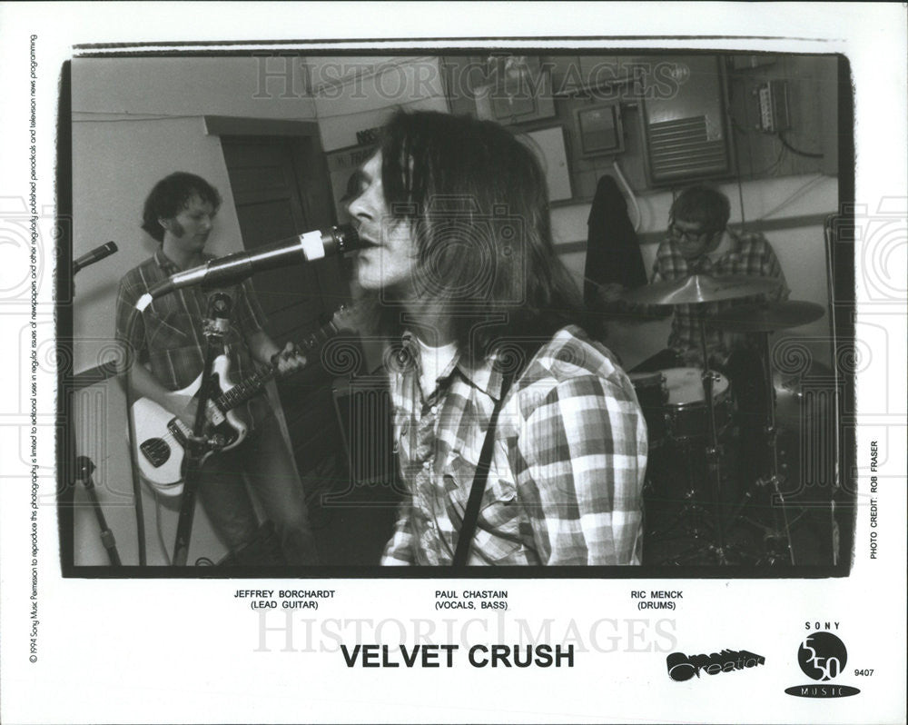 1995 Press Photo Jeffrey Borchardt Paul Chastain Ric Menck In Band Velvet Crush - Historic Images