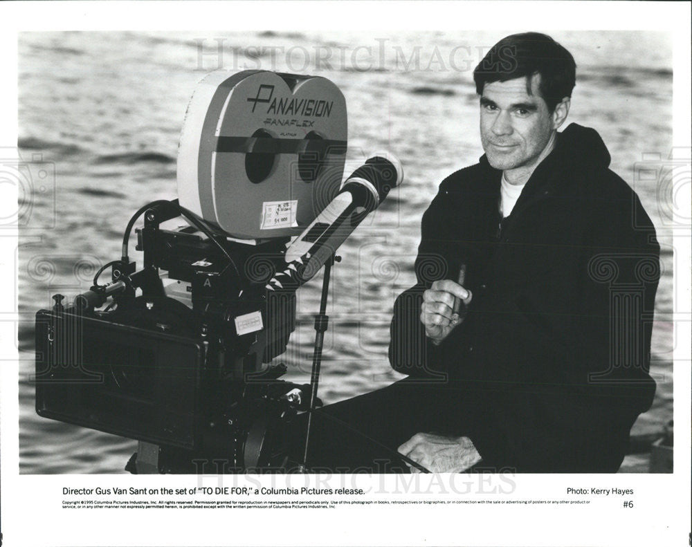 1995 Press Photo Gus Van Sant Director Screenwriter Author To Die For Movie Set - Historic Images