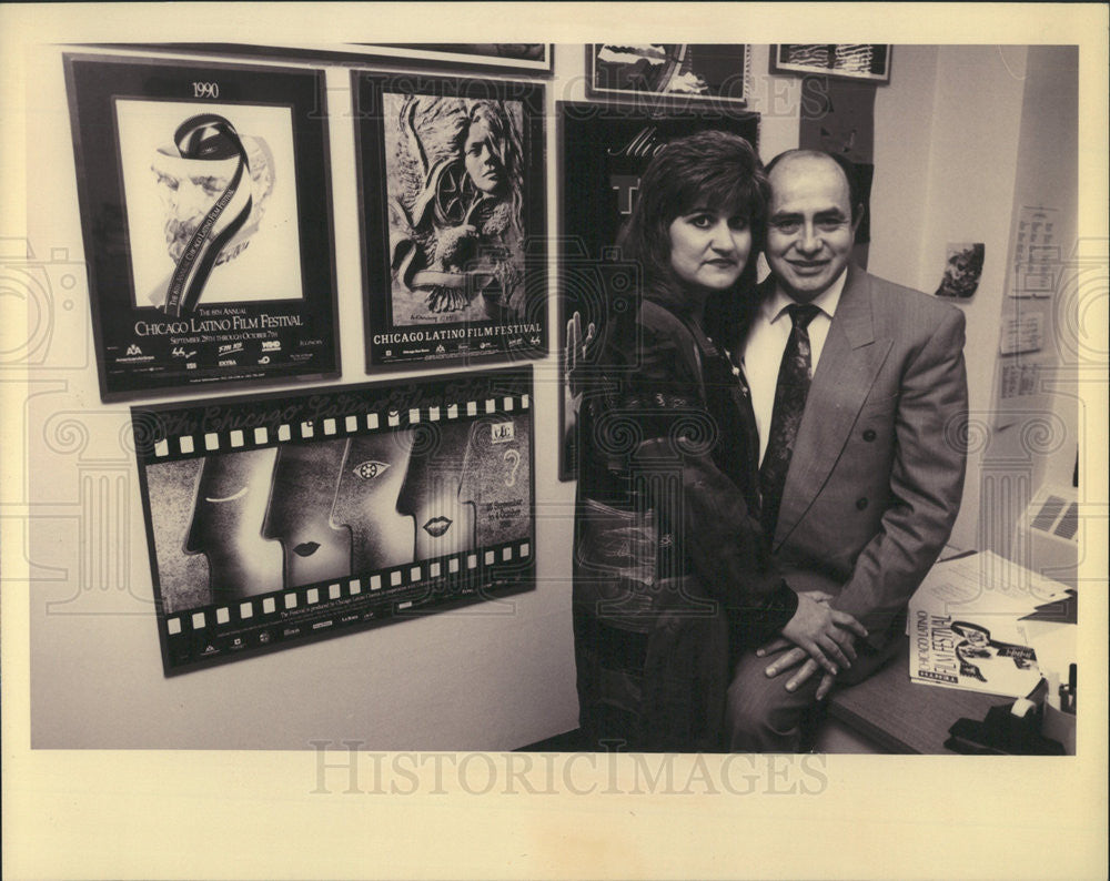 1994 Press Photo Pepe and Madeline Vargas, help promote Latino culture. - Historic Images