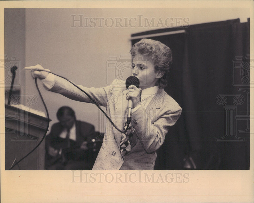 1994 Press Photo Micheal Shaun Walters, at Word of Faith Church. - Historic Images