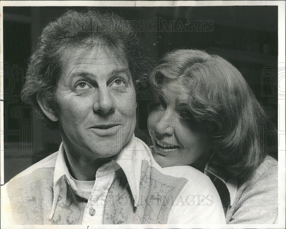 1977 Press Photo BRETT HADLEY DRAMA - Historic Images