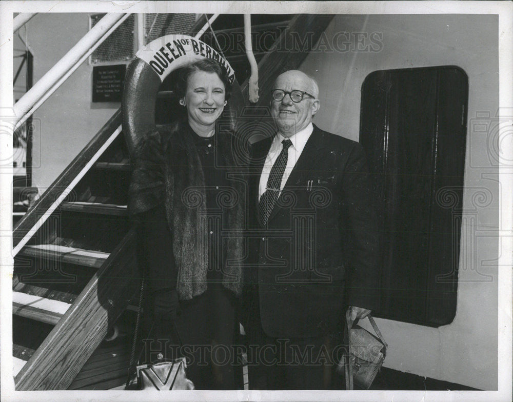 1956 Press Photo MR.  MRS. HARRY C. PHIBBS - Historic Images