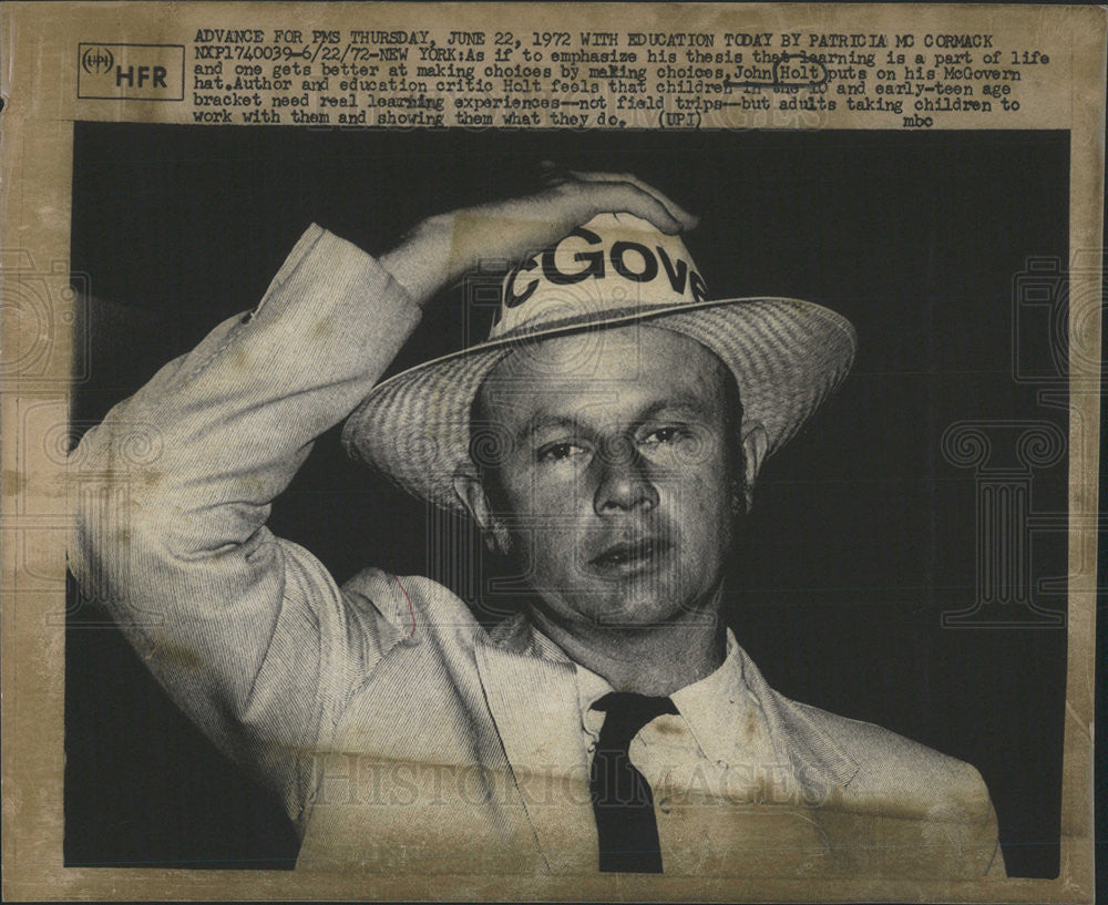 1972 Press Photo John Holt,author - Historic Images