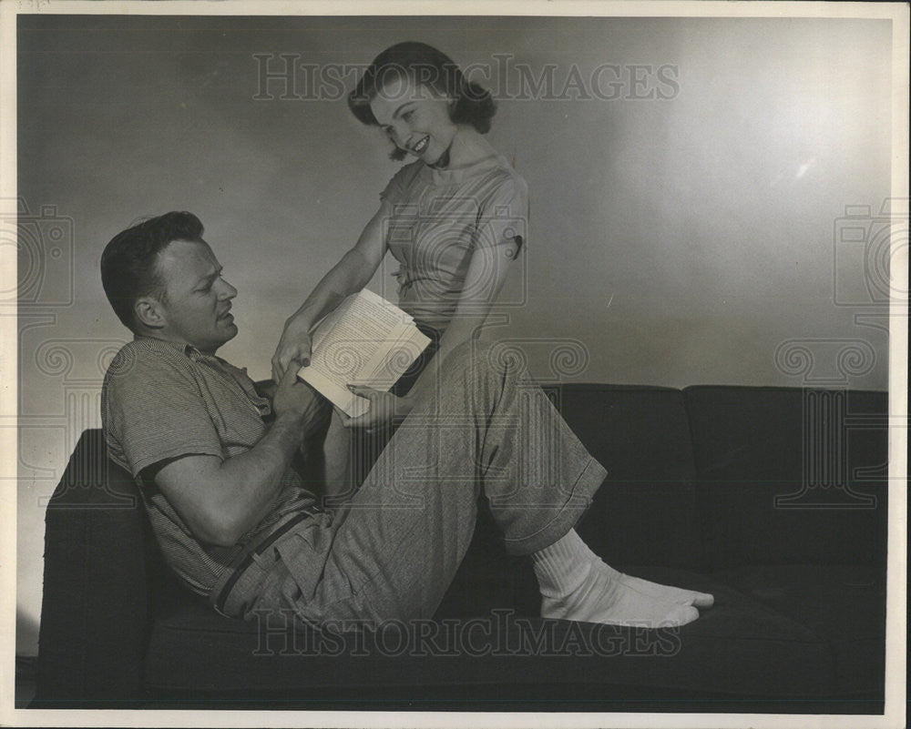 1958 Press Photo From a scene f a play at Tenthouse theater - Historic Images