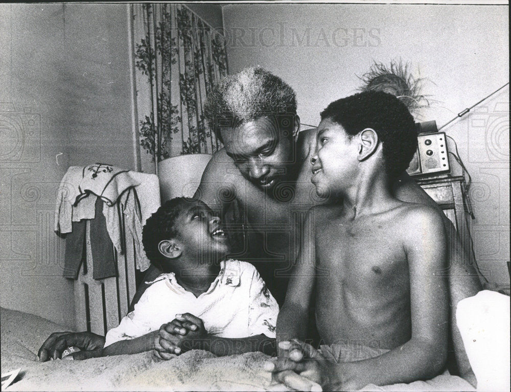 1971 Press Photo GEORGE MCCREE SOCIAL WORKER  DAUGHTER TRENIA SON GEORGIE - Historic Images