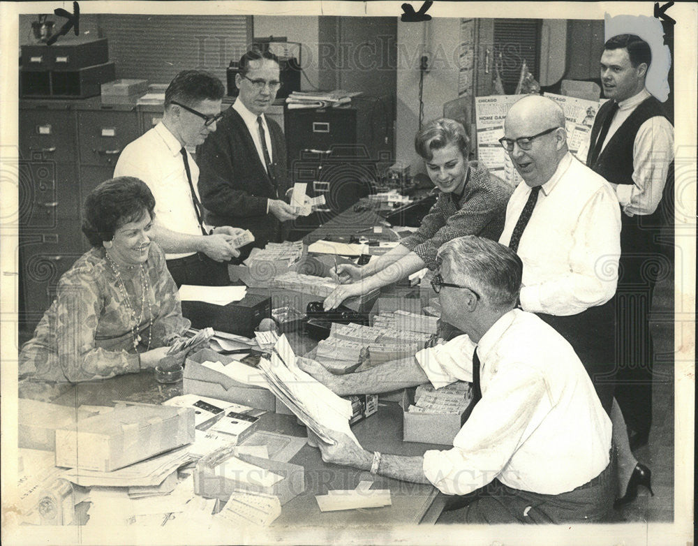 1964 Press Photo Busy Times Around the Office of Tour Maloney White Sox - Historic Images