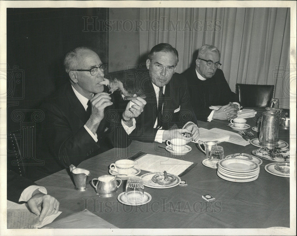 1965 Press Photo DR. F. JOSEPH MULLIN PRESIDENT SHIMER COLLEGE MOUNT CARROLL - Historic Images