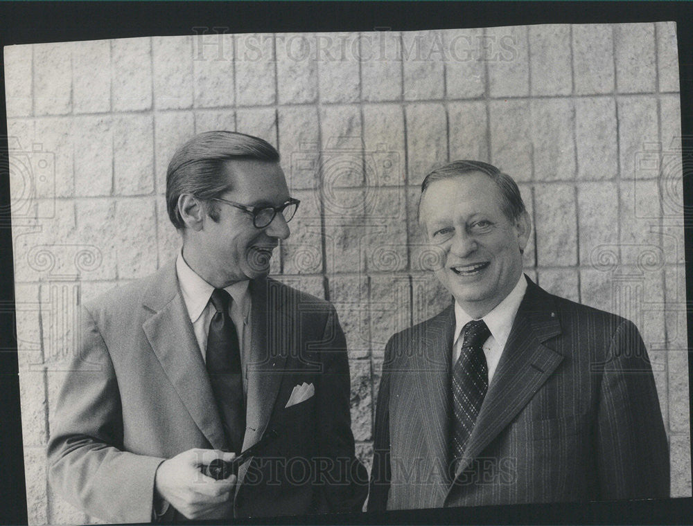 1975 Press Photo Secretart of Treasury, William E. Simo University Robert Stortz - Historic Images