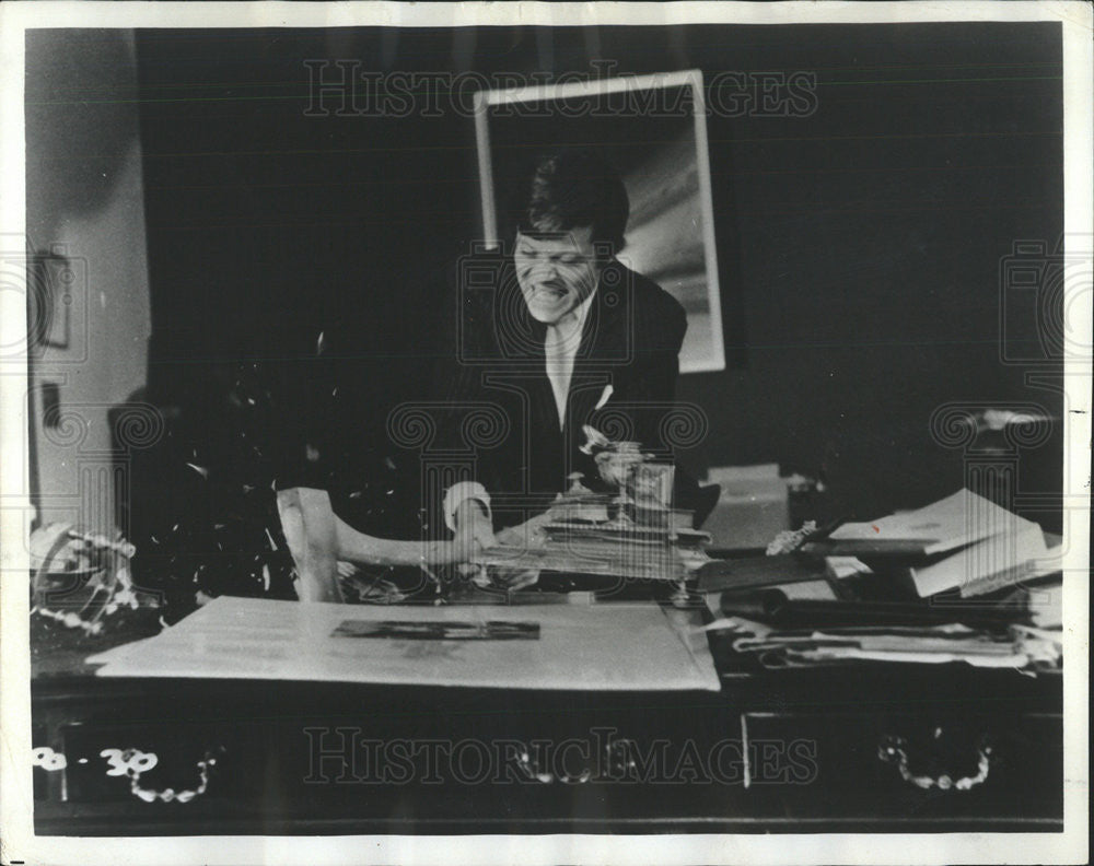 1969 Press Photo Oliver Reed &quot;I&#39;ll Never Forget What&#39;s &quot;Is Name&quot; - Historic Images