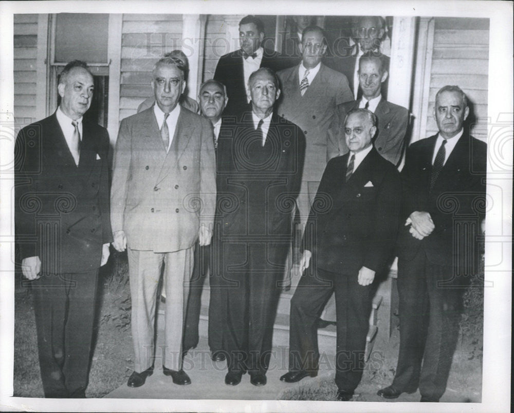 1949 Press Photo Frank Lurphy US Supreme Court Justice Friends Attend Funeral - Historic Images