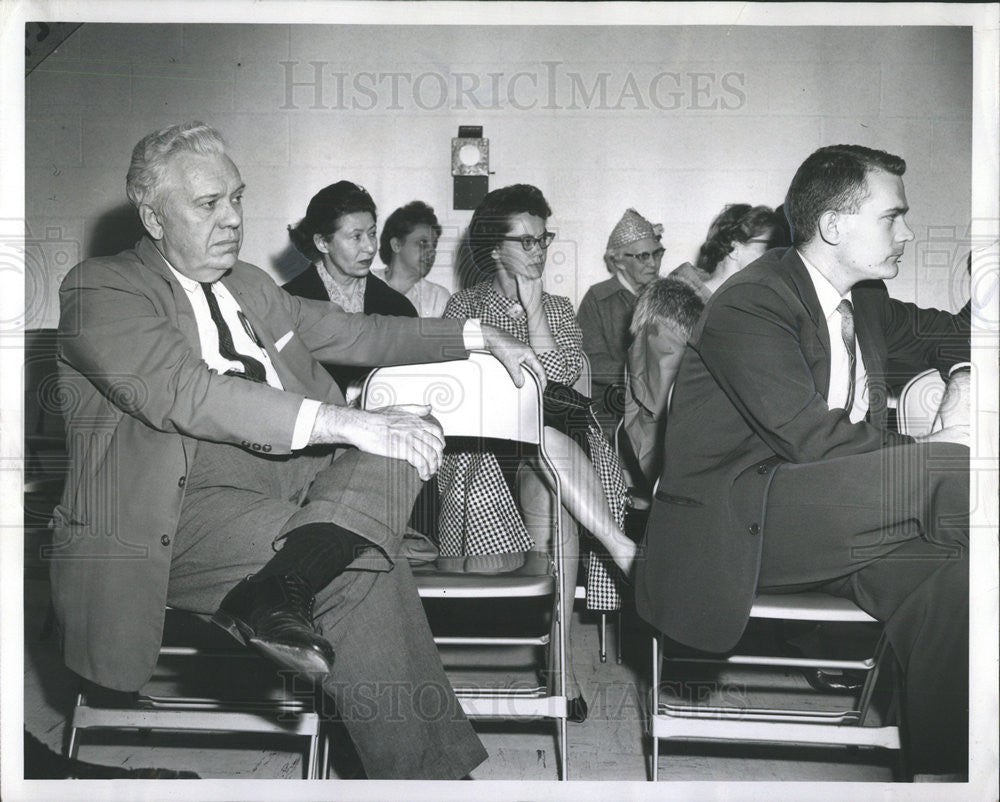 1961 Press Photo RICHARD MCPHERRON MATHS TEACHER LANE - Historic Images