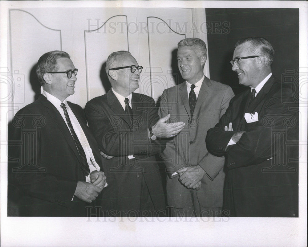 1962 Press Photo Vernon Myers Publisher Look Magazine Party Guildhall - Historic Images